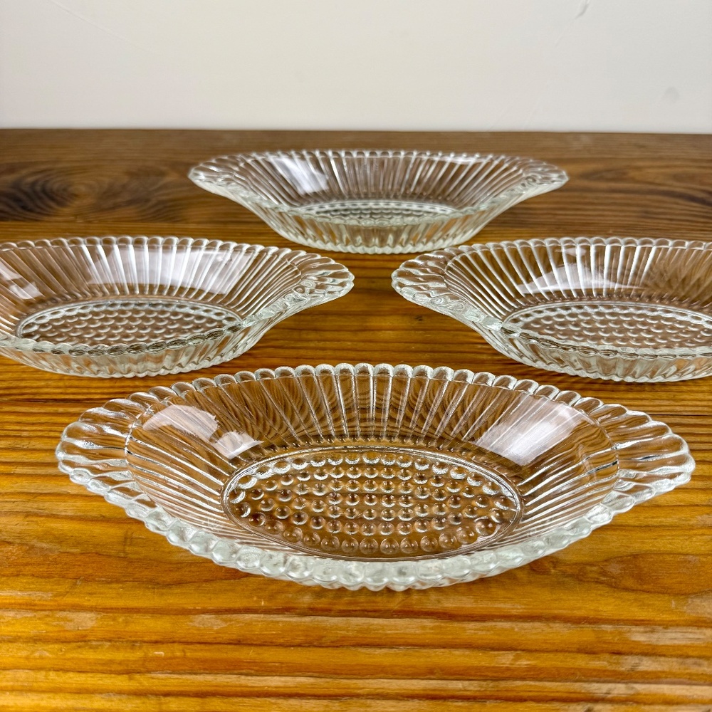 Vintage Clear Glass Dessert Bowls | Set of 4 Ribbed Oval Dishes | Mid-Century - Picture 10 of 10